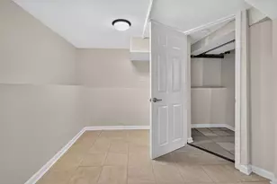 5107 W Berenice Ave, Chicago, IL 60641 - Photo 24