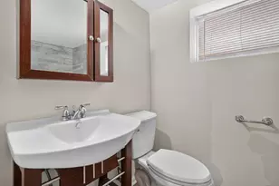 5107 W Berenice Ave, Chicago, IL 60641 - Photo 26