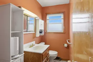 244 S Circle Dr, Addison, IL 60101 - Photo 8