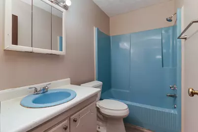 1528 N Hershey Road, Bloomington, IL 61704 - Photo 14