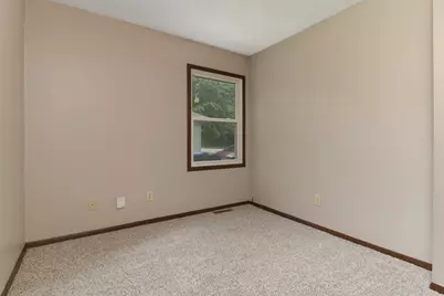 1528 N Hershey Road, Bloomington, IL 61704 - Photo 12