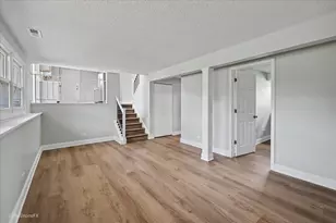 30W281 Heather Ct, Warrenville, IL 60555 - Photo 16