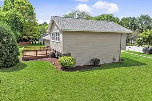 30W281 Heather Ct, Warrenville, IL 60555 - Photo 22