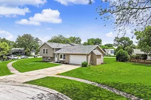 30W281 Heather Ct, Warrenville, IL 60555 - Photo 24