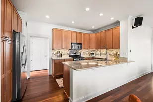 1056 W Lawrence Ave, Chicago, IL 60640 - Photo 8