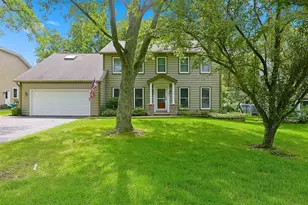 2528 Sun Valley Rd, Lisle, IL 60532 - Photo 2