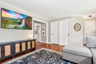 0N741 Barry Ave, Wheaton, IL 60187 - Photo 4