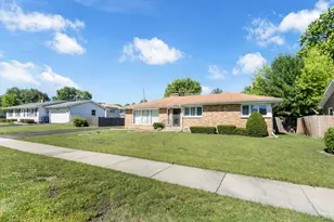 508 N Metropolitan Ave, Waukegan, IL 60085 - Photo 2