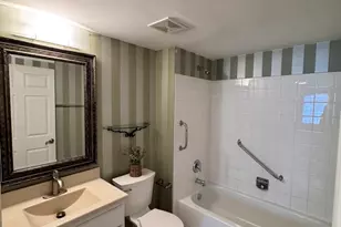 1619 Camberley Ct, Bartlett, IL 60103 - Photo 14