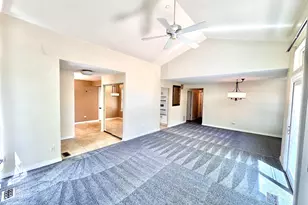 1619 Camberley Ct, Bartlett, IL 60103 - Photo 4