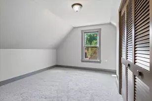 2016 Grove Ln, Cary, IL 60013 - Photo 10