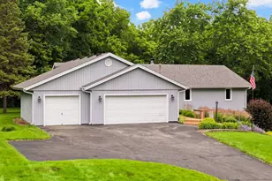 9690 Merino Run, Roscoe, IL 61073 - Photo 2