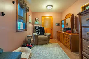 2910 S Quinn St, Chicago, IL 60608 - Photo 18
