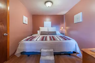 2910 S Quinn St, Chicago, IL 60608 - Photo 16