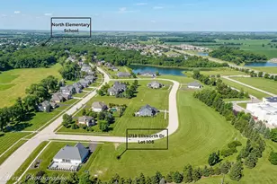 1718 Ellsworth Dr, Sycamore, IL 60178 - Photo 6