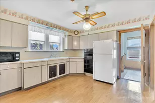 8101 White Ave, Lyons, IL 60534 - Photo 6