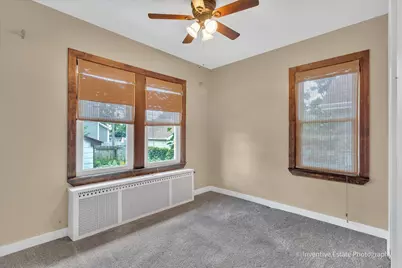 8101 White Avenue, Lyons, IL 60534 - Photo 10