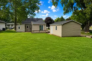 202 W Cedar St, Leroy, IL 61752 - Photo 32
