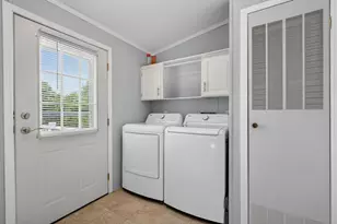 5604 Irving Blvd, Machesney Park, IL 61115 - Photo 18