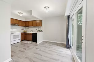 712 Shaw Ct, Schaumburg, IL 60194 - Photo 10