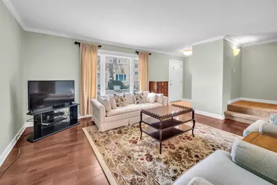 1050 Higgins Road #B, Park Ridge, IL 60068 - Photo 8