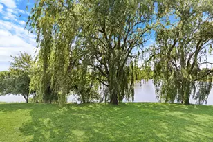 1156 Oakmeadow Ct, Gurnee, IL 60031 - Photo 32