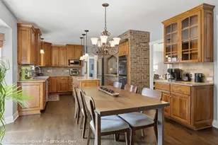 386 Hoyer Ct, Naperville, IL 60565 - Photo 8