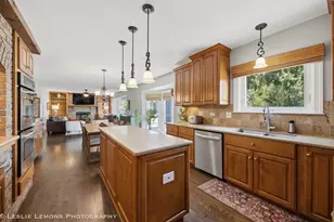 386 Hoyer Ct, Naperville, IL 60565 - Photo 10