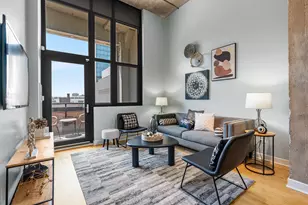 320 E 21st St, Chicago, IL 60616 - Photo 2