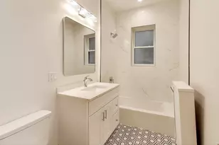 1201 E Madison Park Dr, Chicago, IL 60615 - Photo 26
