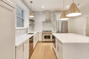 1201 E Madison Park Dr, Chicago, IL 60615 - Photo 12