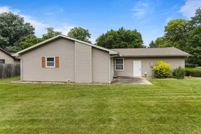2107 Gunn Drive, Champaign, IL 61821 - Photo 6