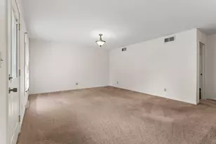 2107 Gunn Dr, Champaign, IL 61821 - Photo 20