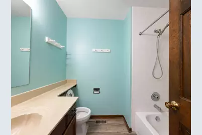 1696 Vermont Drive, Elk Grove Village, IL 60007 - Photo 18