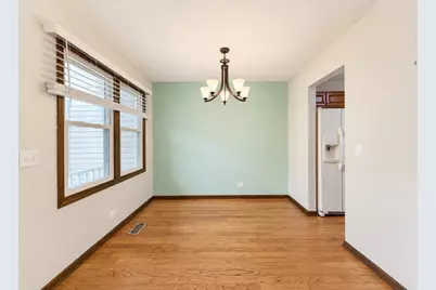 1696 Vermont Drive, Elk Grove Village, IL 60007 - Photo 6