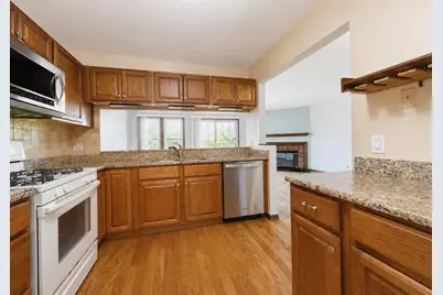 1696 Vermont Drive, Elk Grove Village, IL 60007 - Photo 2
