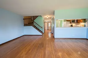 1696 Vermont Dr, Elk Grove Village, IL 60007 - Photo 4