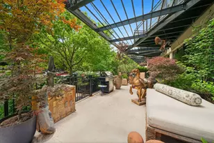 1070 W 15th St, Chicago, IL 60608 - Photo 18