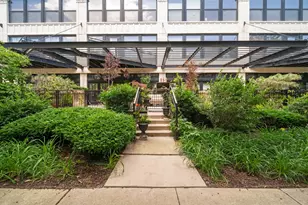 1070 W 15th St, Chicago, IL 60608 - Photo 2