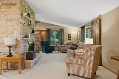 14950 Melinda Drive, Morrison, IL 61270 - Photo 26