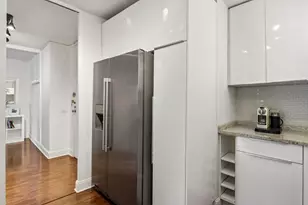 2400 N Lakeview Ave, Chicago, IL 60614 - Photo 8