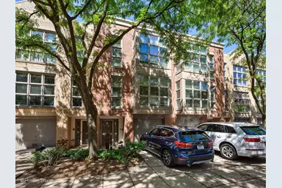 2365 N Wayne Avenue, Chicago, IL 60614 - Photo 1