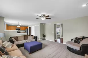 3905 Wildflower Dr, Champaign, IL 61822 - Photo 14