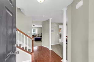 3905 Wildflower Dr, Champaign, IL 61822 - Photo 6