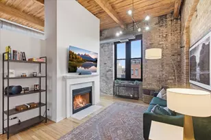 2510 N Wayne Ave, Chicago, IL 60614 - Photo 2