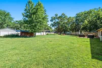 11 Scarsdale Road, Montgomery, IL 60538 - Photo 4