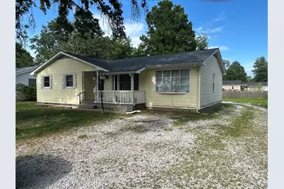 11 Holiday Terrace, Centralia, IL 62801 - Photo 2