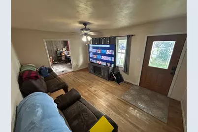 11 Holiday Terrace, Centralia, IL 62801 - Photo 4