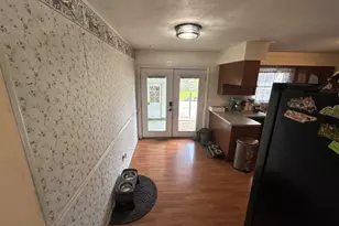 11 Holiday Terrace, Centralia, IL 62801 - Photo 10
