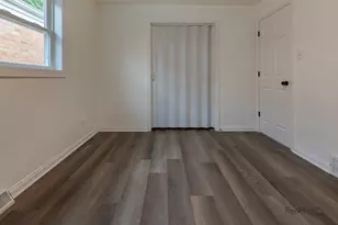5920 S Merrimac Ave, Chicago, IL 60638 - Photo 12